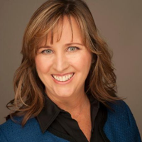 JeanneJenning headshot